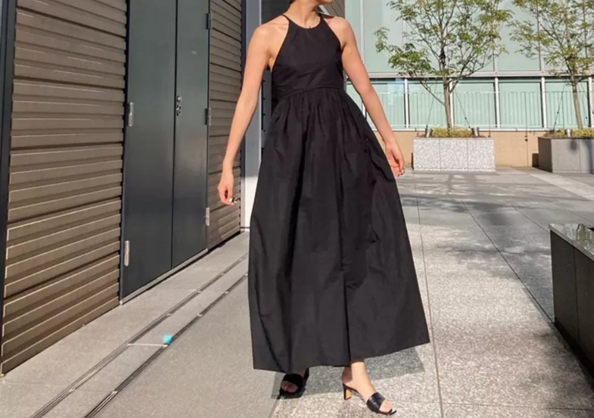 【希少品】VIVIENNE TAM ホルダーネック　 ワンピース✨ ハイウエストホルダーネックワンピース – arumotom